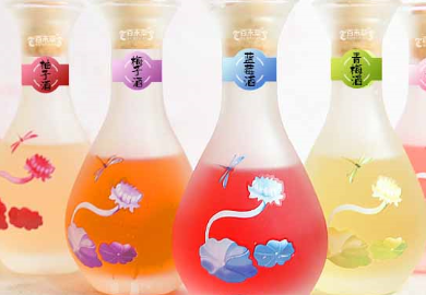 百未草多种口味混合果酒，品味多彩的水果盛宴